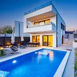 Villa Vela *